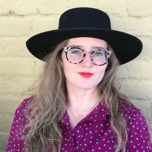 Meet your Posher, Renee